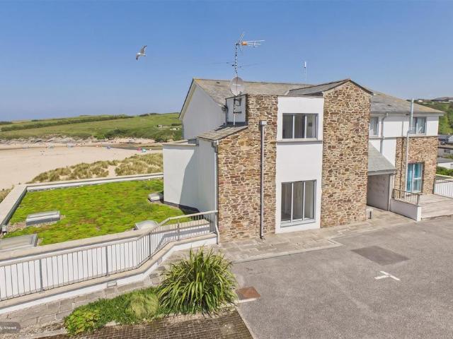 Flat for sale in Trevelgue, Newquay