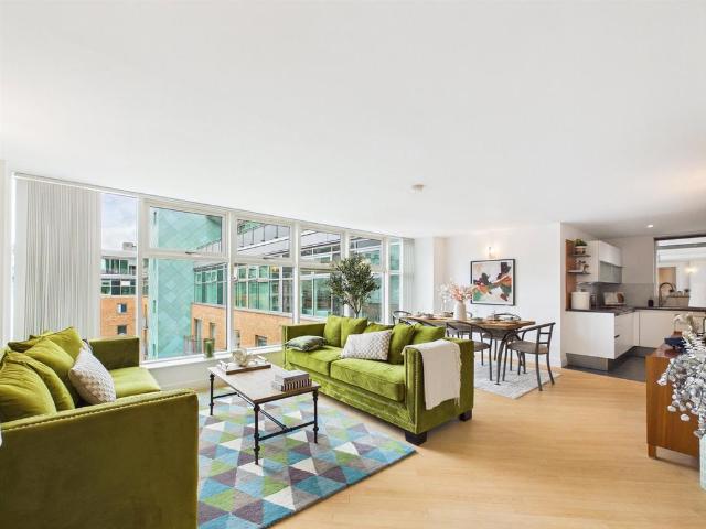 Flat for sale in Petersfield, Manchester