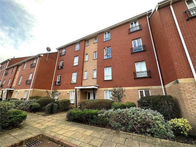 Flat for sale in Calderstones