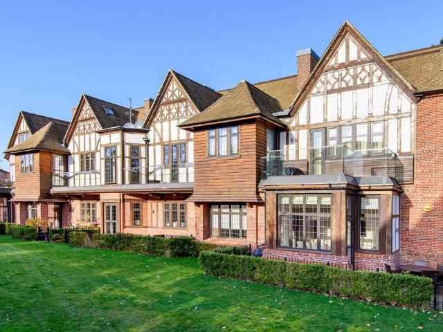 Flat for sale in Tubbenden, Locksbottom