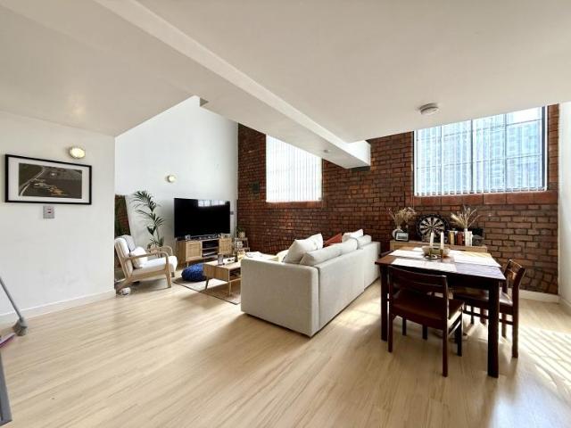 Flat for sale in City Centre, Georgia