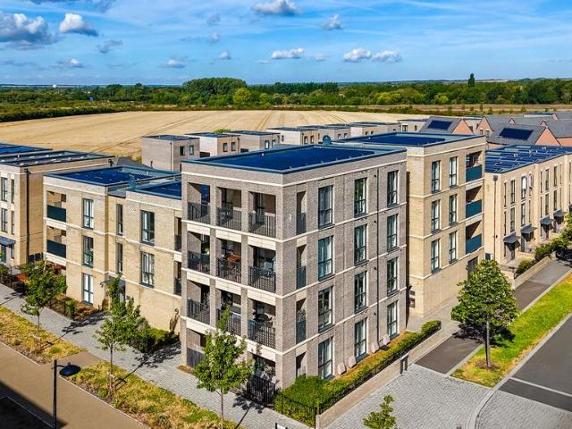 Flat for sale in South Trumpington, Arrington