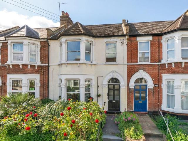 Flat for sale in London Borough of Lewisham, Isle Of Man