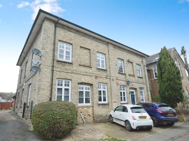 Flat for sale in Coggeshall, Chipping Hill
