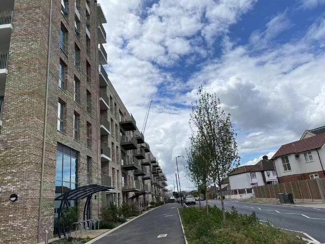 Flat for sale in Alperton, Greater London