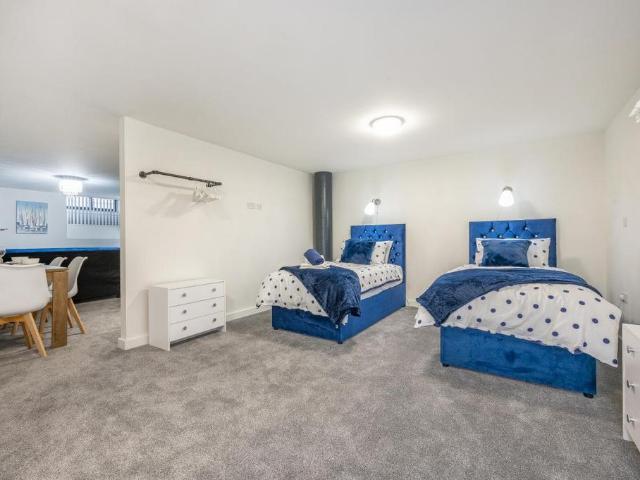 Flat for sale in West Yorkshire