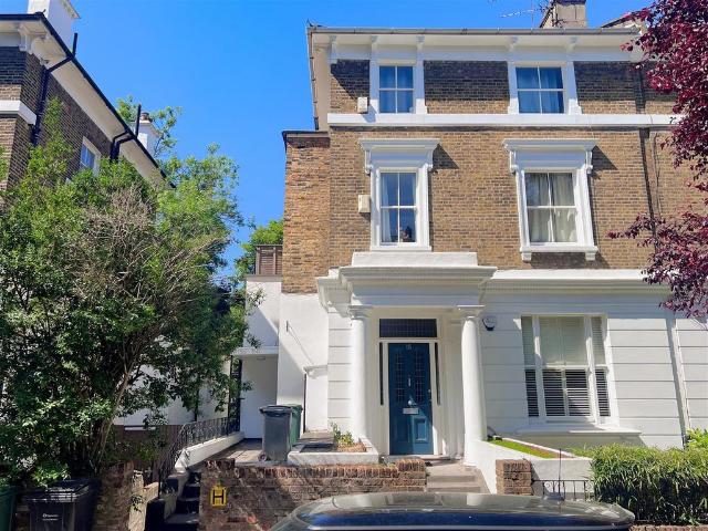 Flat for sale in Chalk Farm, Primrose Hill