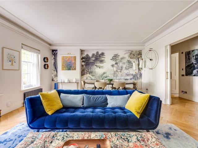 Flat for sale in Chelsea, Greater London
