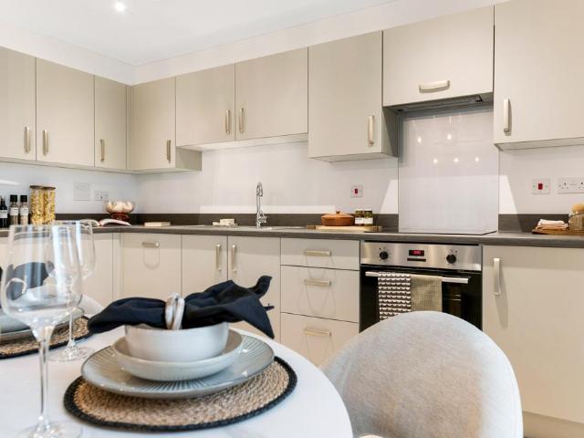 Flat for sale in The King's Mile, The Bridge