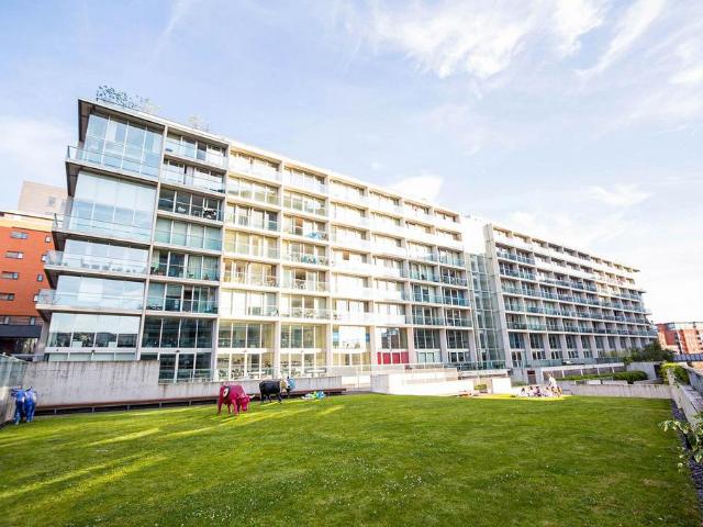 Flat for sale in Hulme, Georgia