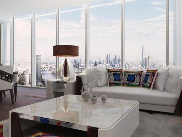Flat for sale in Vauxhall, Greater London