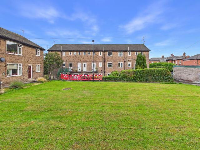 Flat for sale in Broomhill, Sheffield