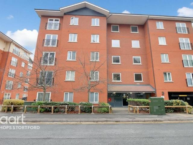 Flat for sale in Hockerill, Colliers End