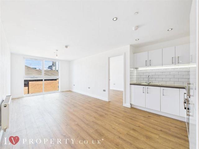 Flat for sale in Ladywood, West Midlands