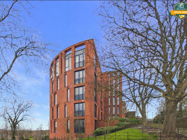 Flat for sale in Sutton Coldfield, West Midlands