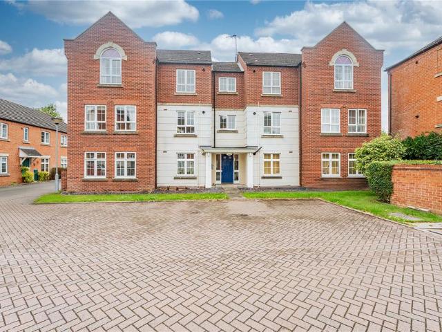 Flat for sale in Alverton, East Midlands