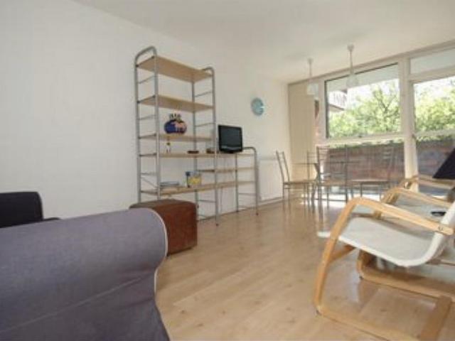 Flat for sale in Pimlico, Greater London