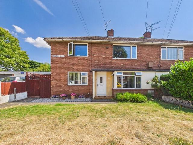 Flat for sale in The Ronkswood, Worcestershire