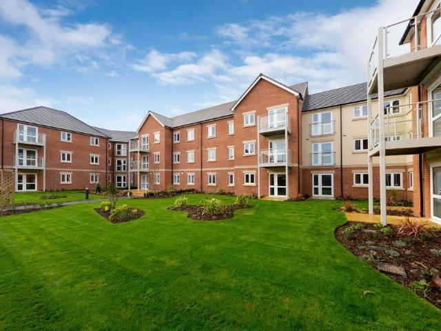 Flat for sale in Quorndon, Elmfield