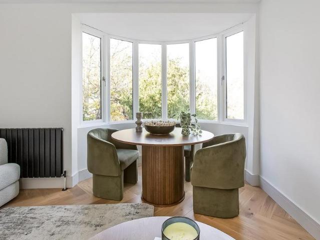 Flat for sale in London Borough of Lewisham, Cat Hill