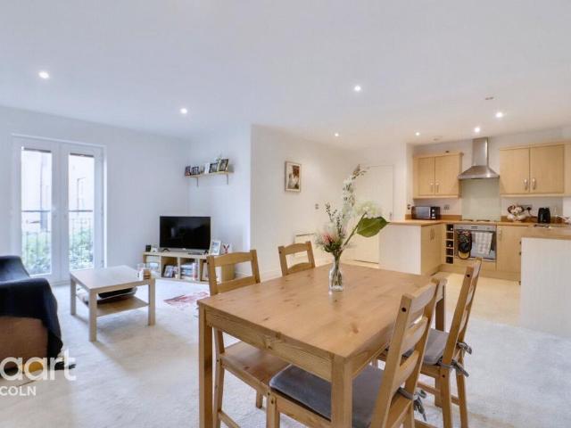 Flat for sale in Lincoln, Glebe Park