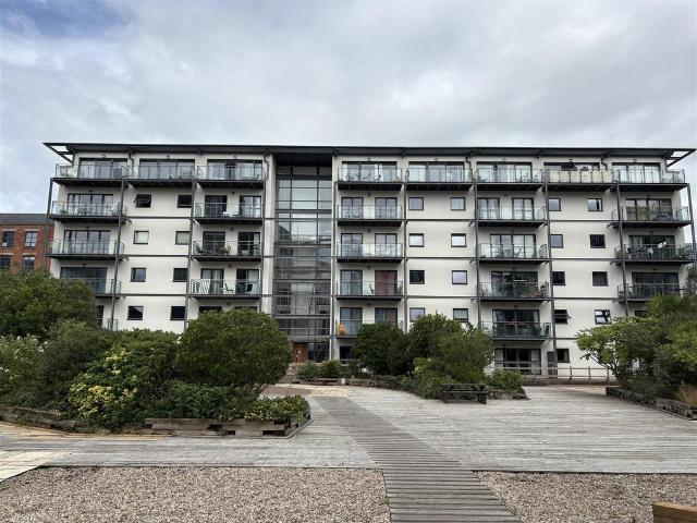 Flat for sale in Georgia, Isle Of Man