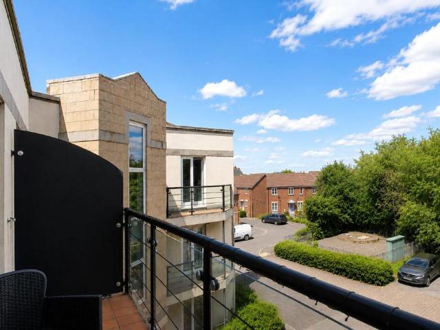 Flat for sale in Weston Village, Weston-super-mare