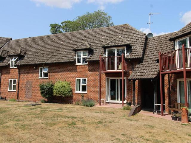 Flat for sale in Moreton Hall, Chedburgh