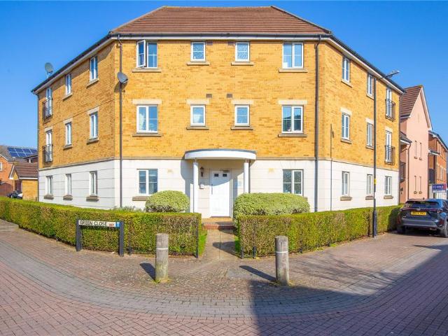 Flat for sale in Horfield, Feckenham