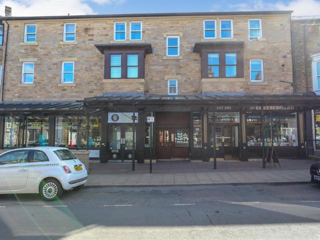 Flat for sale in Low Harrogate, Harrogate