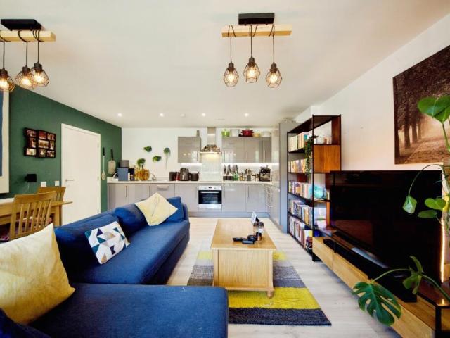 Flat for sale in Beckton, Greater London