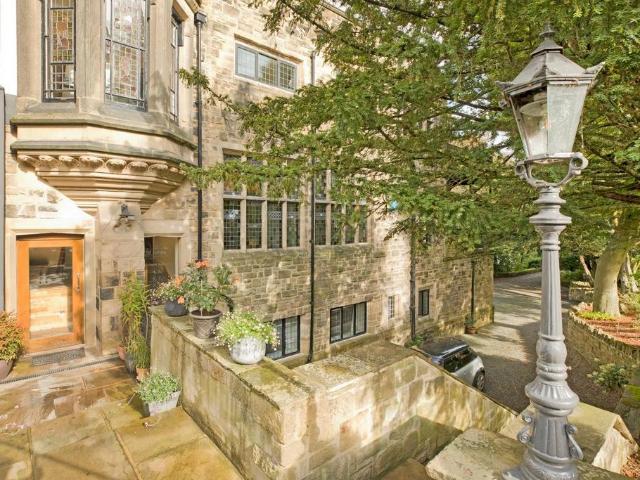 Flat for sale in Ilkley, West Yorkshire