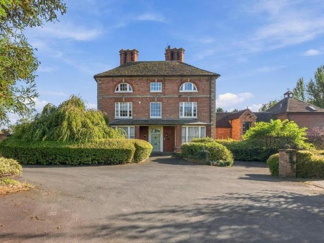 Flat for sale in Sherbourne, Warwick