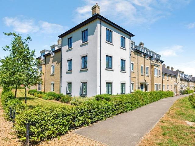 Flat for sale in Eastleigh, Helford