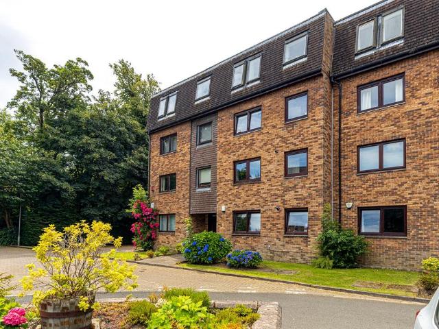Flat for sale in Maryhill Park, Temple