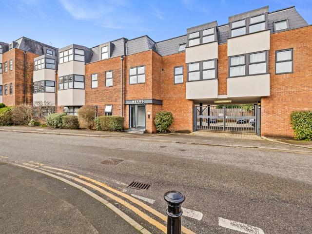 Flat for sale in Row Town, Surrey