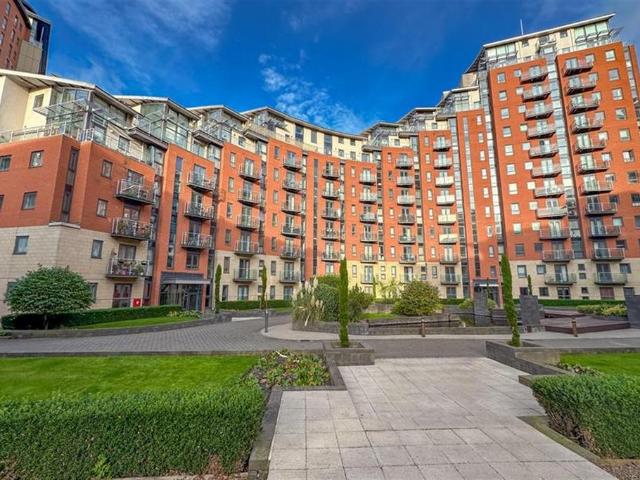 Flat for sale in Holbeck, West Yorkshire