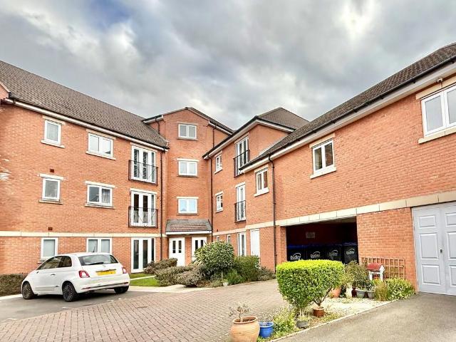 Flat for sale in Wordsley, West Midlands