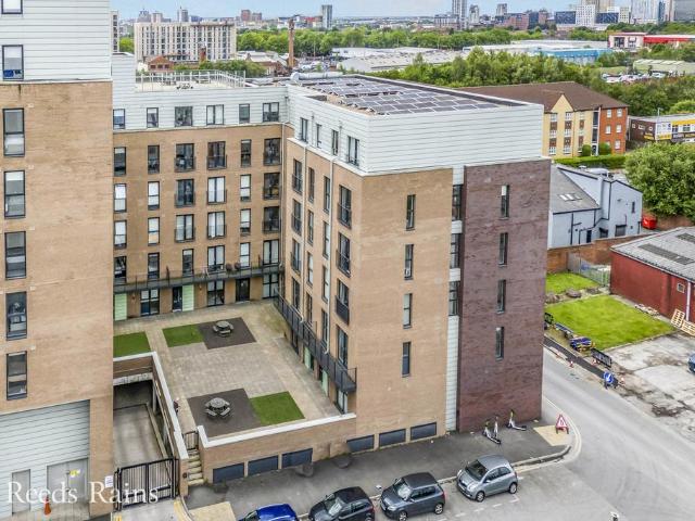 Flat for sale in Ordsall, Salford