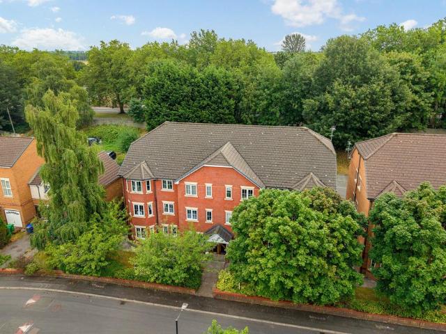 Flat for sale in Georgia, Greater Manchester