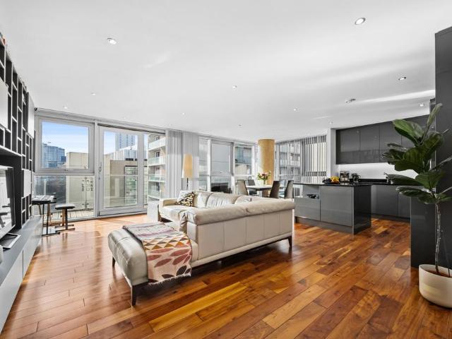 Flat for sale in City Centre, Salford