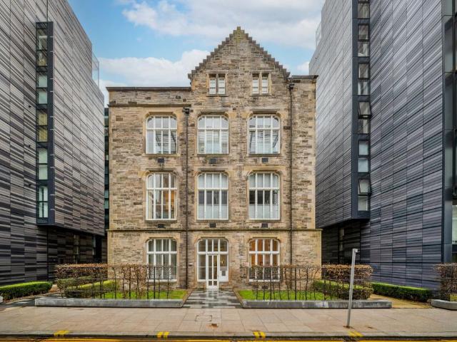 Flat for sale in Quartermile, Scotland