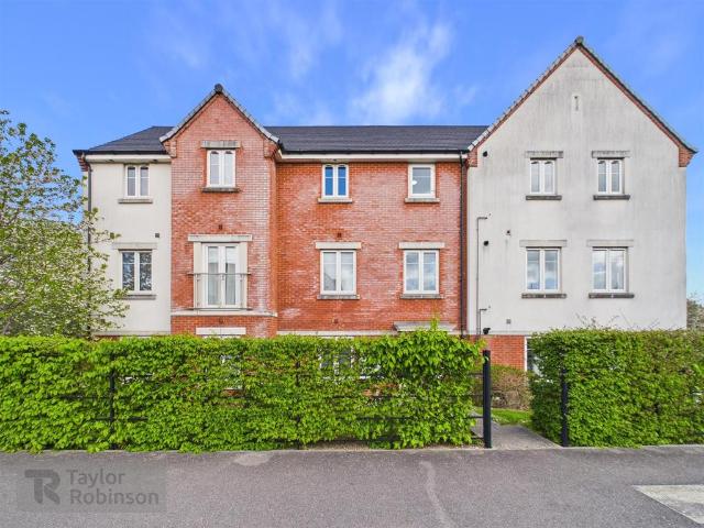 Flat for sale in Glynde, West Sussex