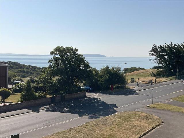 Flat for sale in Highcliffe