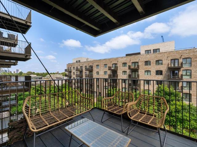 Flat for sale in London Borough of Hounslow, Greater London