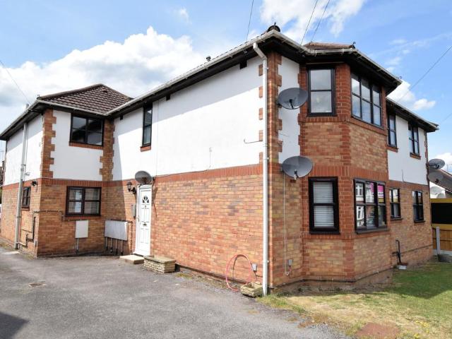 Flat for sale in Leigh-on-sea, Westcliff-on-Sea
