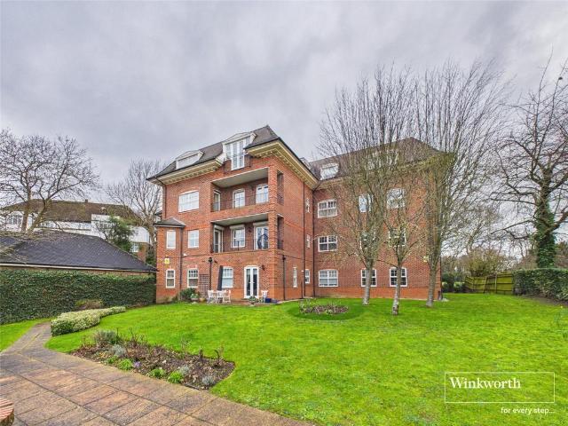 Flat for sale in Hendon, Greater London