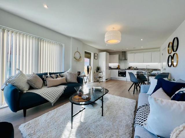 Flat for sale in South Ashford, Bridgefield