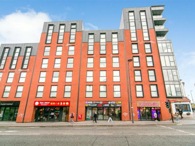 Flat for sale in Ropewalks, Calderstones