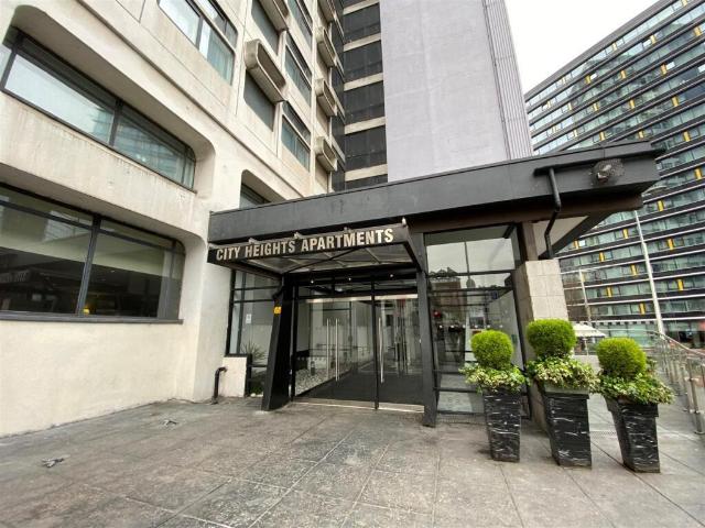 Flat for sale in City Centre, Salford